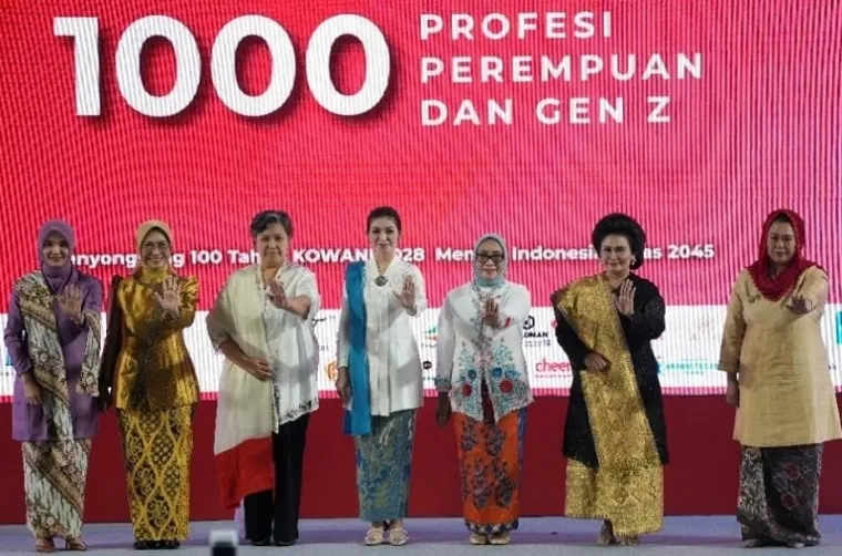 Istri Wakil Presiden Republik Indonesia, Selvi Ananda, menghadiri peringatan Hari Kartini yang berlangsung pada Senin (21/4/2025), di acara &quot;Seribu Profesi Perempuan dan Gen Z&quot; di Jakarta. (Foto: Ist)