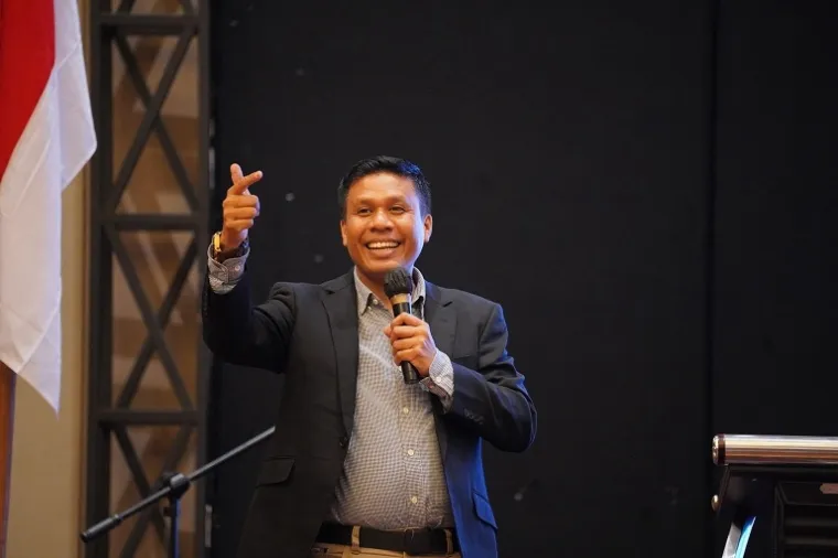 Ketua Divisi Sosdiklih KPU Sumbar, Jons Manedi. (Foto: Ist)