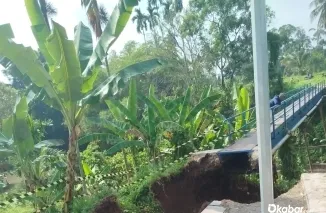 Saluran irigasi utama(Tali Bandar) putus akibat bencana tanah longsor yang terjadi pada Rabu (21/5) pagi.