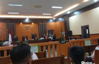 Suasana sidang perdana kasus dugaan korupsi penyalahgunaan Kredit Usaha Rakyat (KUR) periode 2022--2023,di Pengadilan Tindak Pidana Korupsi (Tipikor) pada Pengadilan Negeri Kelas IA Padang. (PS)