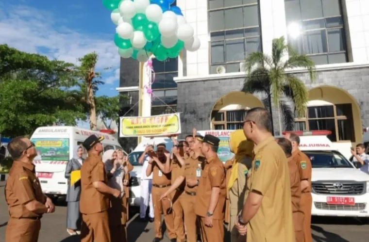 Bupati Pasaman Resmikan Layanan Ambulans Gratis untuk Masyarakat