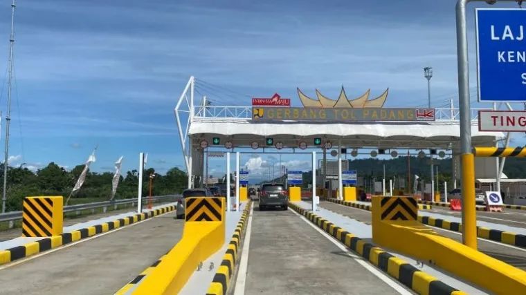 Gerbang tol Padang-Sicincin. (Foto: Dok. Humas HK)