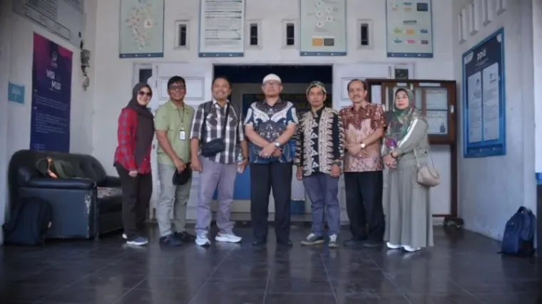 Dinas Kominfo Padang Panjang bersama Dinas Perpustakaan dan Kearsipan (DPK) dan Komunitas Seni Hitam Putih mematangkan persiapanFestival Literasi dan Festival Pamenan Minangkabau. (Ist)