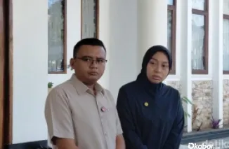 Anak Dedi Mulyadi, Maula, dan sang istri yang merupakan Wabup Garut (Hakim Ghani/detikJabar)