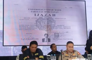 Jokowi minta tunda pemeriksaan kasus ijazah palsu karena alasan kesehatan. (ANTARA FOTO/FAUZAN)