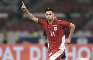Pesepak bola Timnas U23 Indonesia Jens Raven berselebrasi usai membobol gawang Timnas U23 Brunei Darussalam dalam pertandingan penyisihan Grup A Piala AFF U-23 2025 di Stadion Utama Gelora Bung Karno (SUGBK), Senayan, Jakarta, Selasa (15/7/2025). ANTARA
