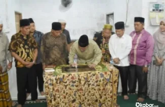 Wakil Wali Kota Padang Maigus Nasir saat meresmikan Musala Nurul Hidayah di Kecamatan Pauh. [Foto: Humas Pemko]