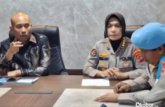Dirreskrimsus Polda Sumbar, Kombes Pol Andri Kurniawan, didampingi Kabid Humas, Kombes Pol Susmelawati Rosya, saat memberikan keterangan persnya, Jumat (11/7/2025) (Ist)