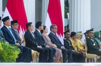 Ketua DPR RI, Puan Maharani menghadiri pelantikan 2.000 Capaja TNI dan Polri di halaman Istana Merdeka, Jakarta, (23/7/2025). (Foto: Ist)