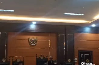 Suasana sidang di Pengadilan Negeri Kelas IA Padang, dugaan penembakan yang dilakukan Kepala Bagian Operasi Polres Sosel, AKP Dadang Iskandar, yang menembak rekannya Kasatreskrim AKP Ryanto Ulil. (DI)