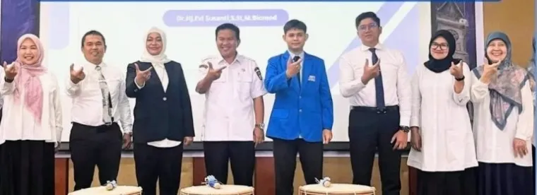 Sekda Bukittinggi Buka PKKMB Universitas Prima Nusantara