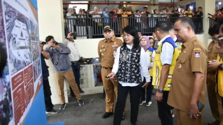 Wamen PU Tinjau Pasar Raya Padang Fase VII, Dorong Pengelolaan Profesional untuk Penggerak Ekonomi Kota