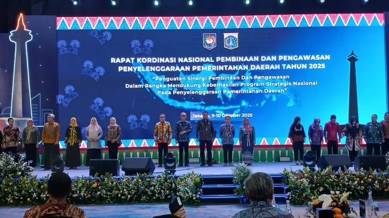 Andri Yulika Raih Penghargaan Anggaraksa Dharma dari Mendagri, Sebagai Inspektur Berkinerja Terbaik Tahun 2025