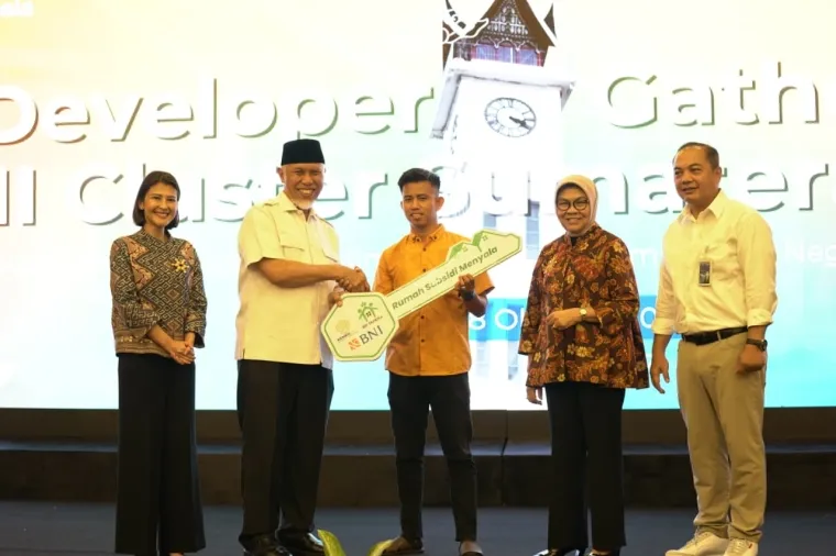 Dorong Akses Rumah Layak, Pemprov Sumbar dan BNI Teken PKS Massal FLPP