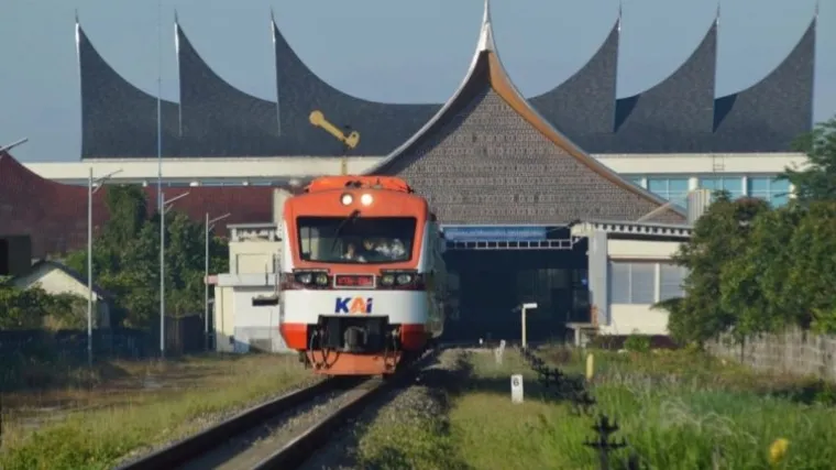 Minangkabau Ekspres: Pilar Mobilitas dan Magnet Pariwisata Sumatera Barat