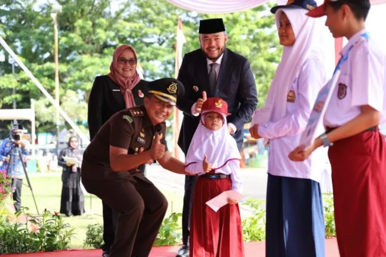Penampilan Polisi Cilik pada Hari Kesaktian Pancasila Menarik Perhatian Para Peserta