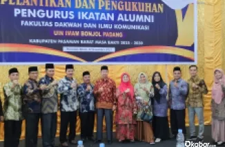 Prosesi pengukuhan Ikatan Alumni Fakultas Dakwah dan Ilmu Komunikasi (FDIK) Universitas Islam Negeri (UIN) Imam Bonjol (IB)  Padang cabang Pasaman Barat. (Dok. Ist)