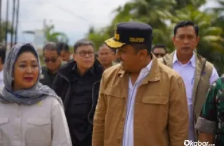 Ketua Komisi IV DPR RI Siti Hediati Hariyadi atau Titiek Soeharto meninjau sejumlah titik terdampak banjir bandang di Kota Padang, Sumatera Barat (Sumbar).