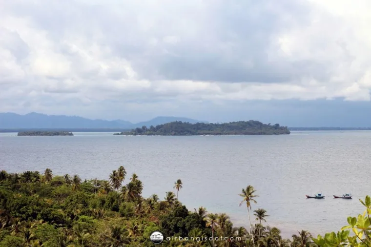Ilustrasi Ujung Penantian di Gerbang Samudra