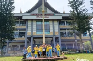 Murid Sekolah Alam TK IT Alfatih Kunjungi Perpustakaan Umum Kota Payakumbuh untuk Tumbuhkan Minat Baca Sejak Dini