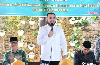 Wali Kota Padang Fadly Amran menghadiri Halalbihalal 1447 H di Masjid Muttaqin Parak Kaluek, Kecamatan Pauh. (Foto: Ist)