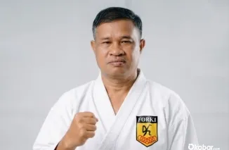Bupati Pasaman Welly Suhery saat akan melakukan penutupan Kejurda FORKI Sumbar 2026 di GOR Tuanku Rao Lubuk Sikaping, Minggu (28/6/2026). (Foto: Ist)