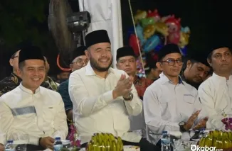 Wali Kota Padang Fadly Amran bersama Wakil Ketua DPRD Sumbar Muhammad Iqra Chissa Putra menghadiri Gema Hijrah Minangkabau 2026 di lapangan sebelah Kantor Camat Pauh, Sabtu (13/6/2026). (Foto: Ist)