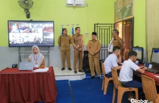 Bupati Pasaman Welly Suhery Tinjau Tes Kemampuan Akademik Di SMPN 2 Bonjol