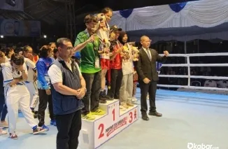 Syai Rizky Alqhalik (54 kg) & Hayatullah Rafsanjani (67 kg) raih emas tinju Porprov Sumbar XVI. (Foto: Ist)