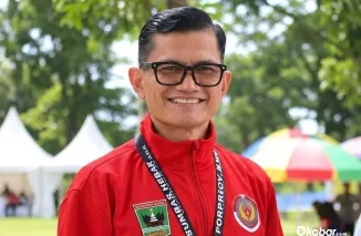 Ketua PB Porprov XVI Sumbar Editiawarman apresiasi kiprah Pasaman yang ikut 28 cabor & raih 15 emas. (Foto: Ist)
